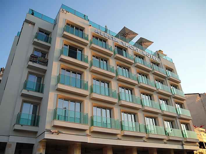 Alesta Yacht Hotel 