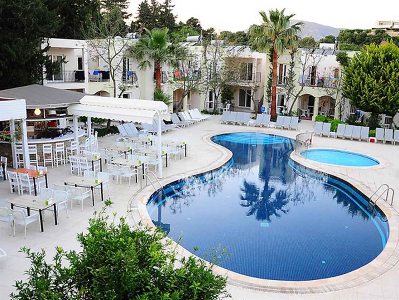 Bitez Paloma Family Club