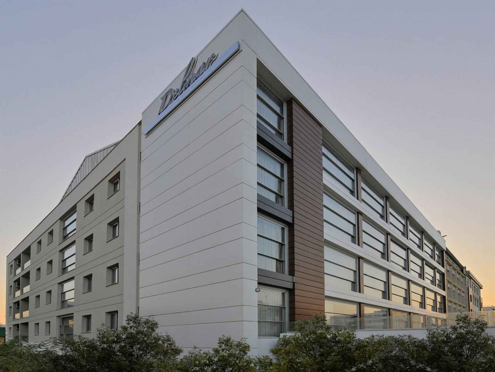 Delmar Suites & Residence