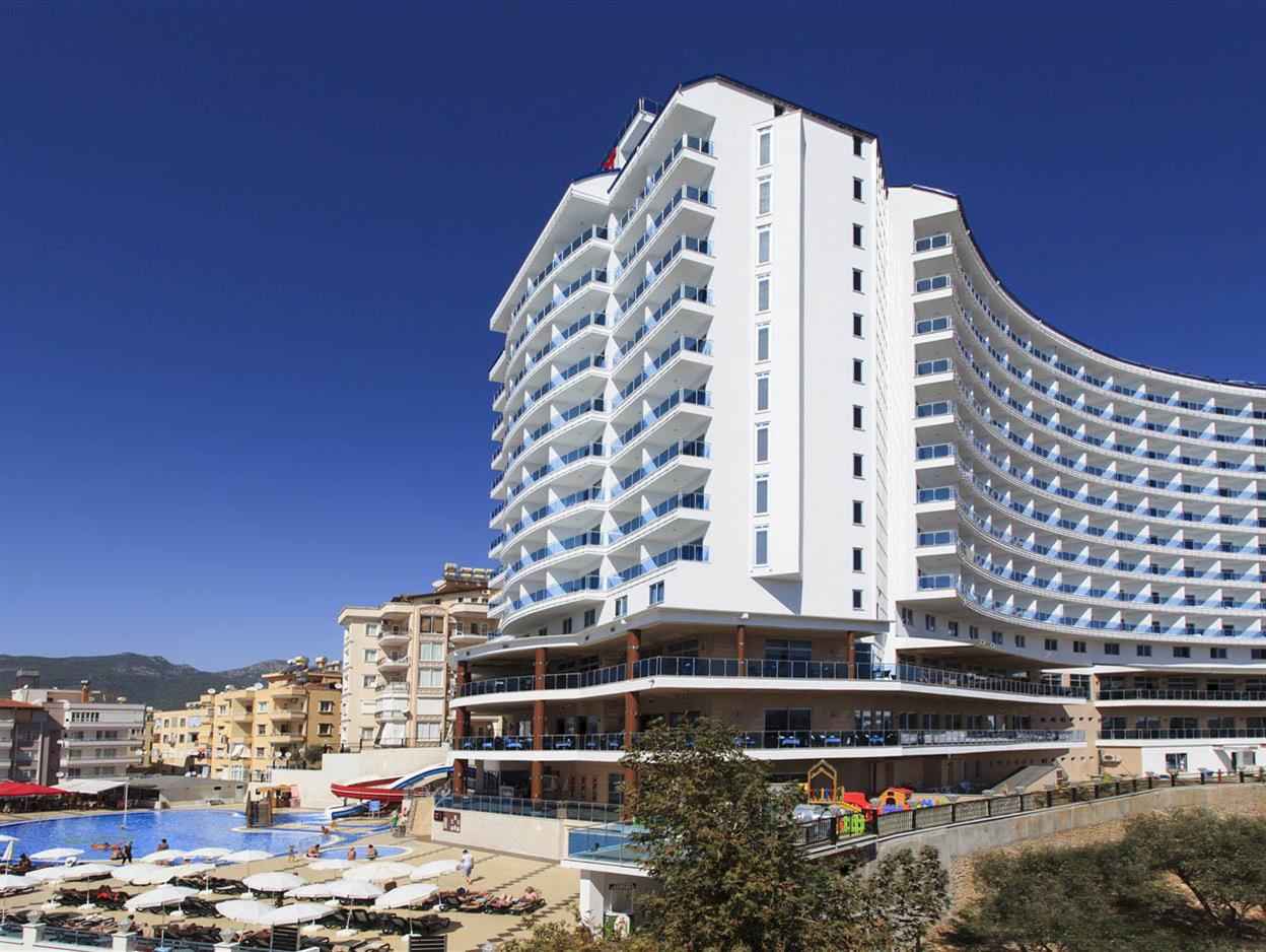 Diamond Resort Hotel 