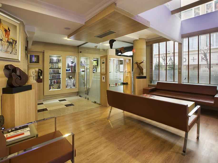 Gallery Residence & Hotel 