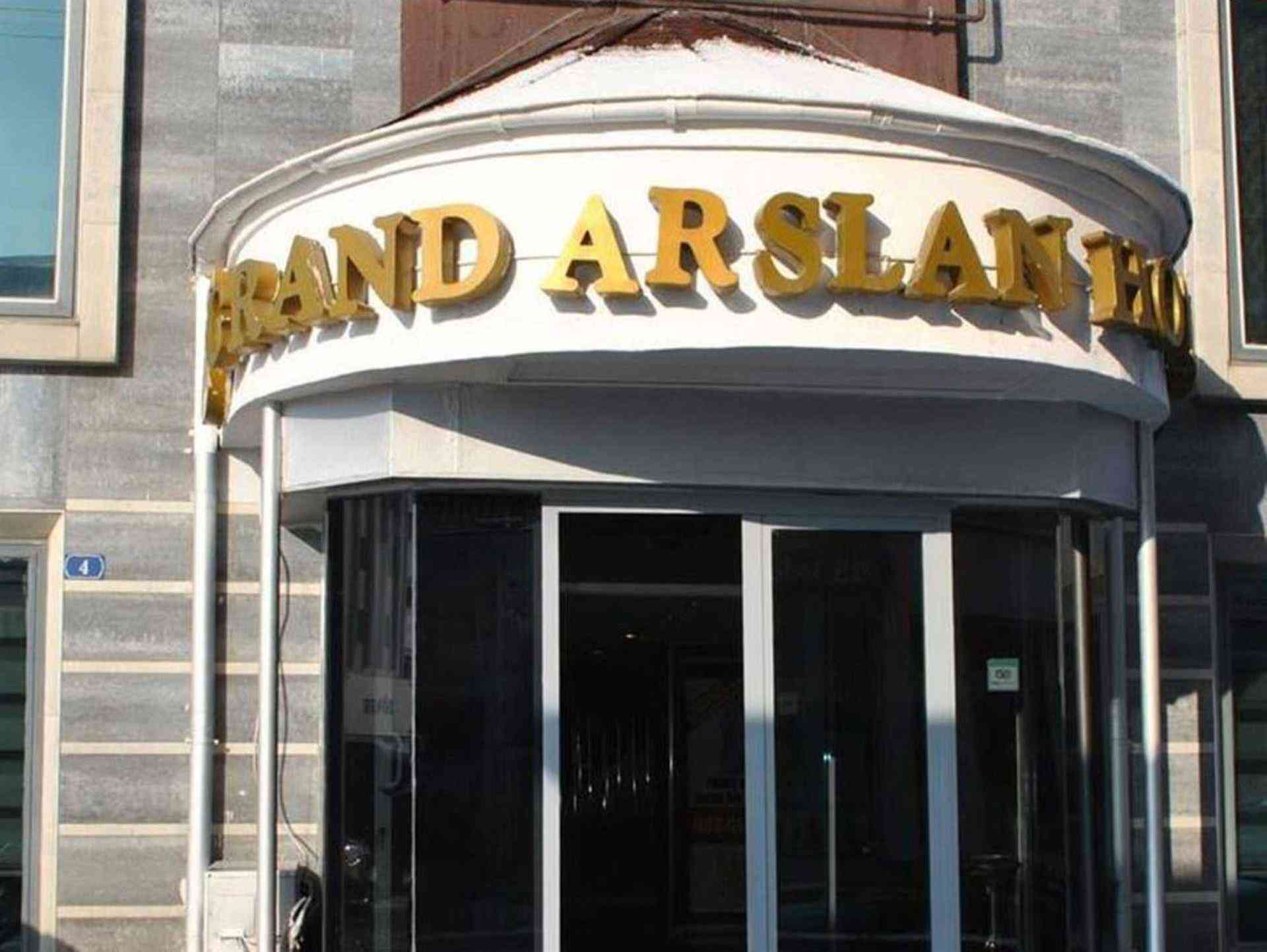 Grand Arslan Hotel