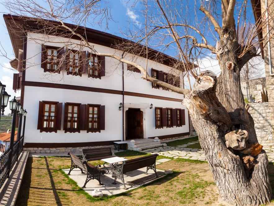 Leyla Hanım Konağı