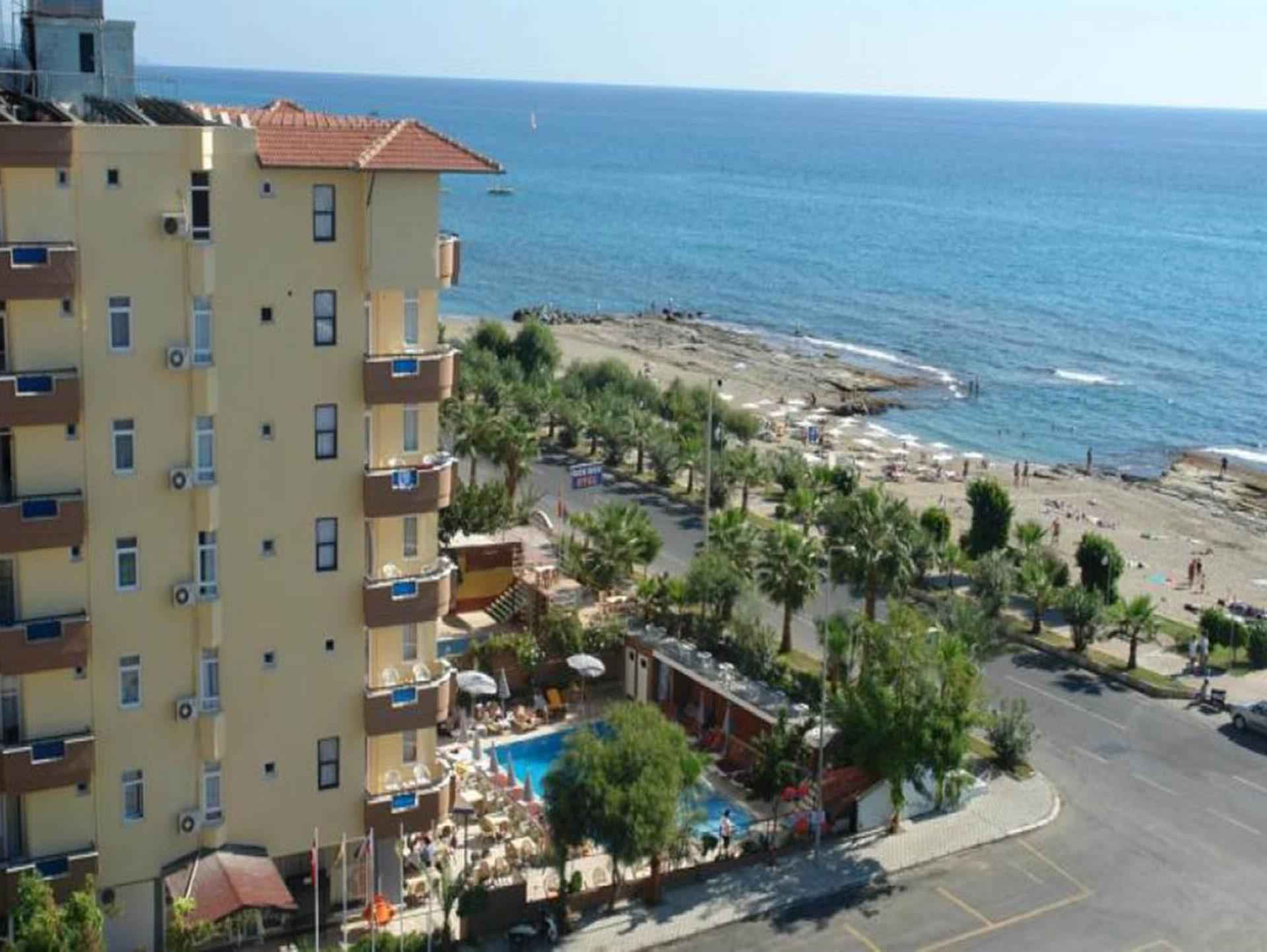 Monart Luna Playa Hotel