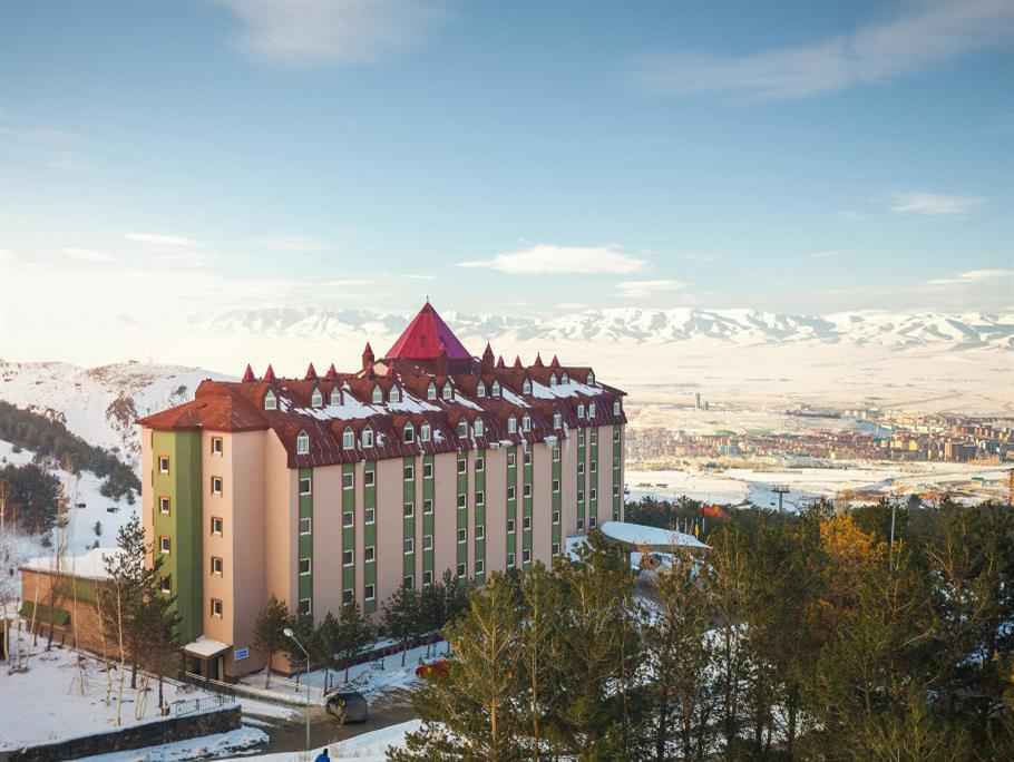 Palan Ski & Convention Resort Hotel