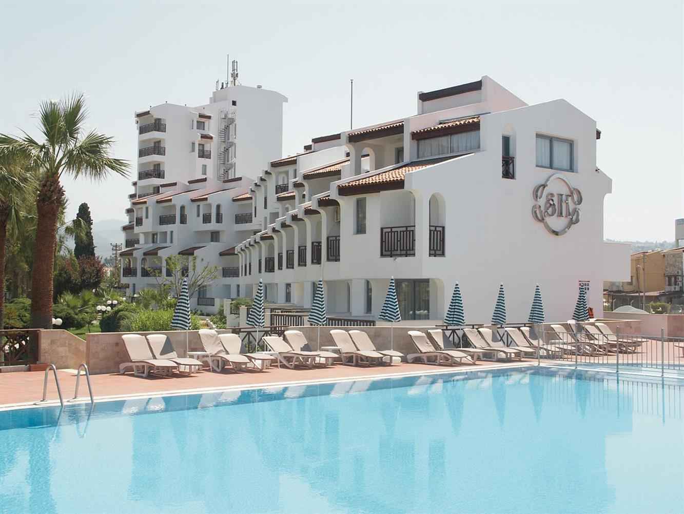 Sentinus Beach Hotel 