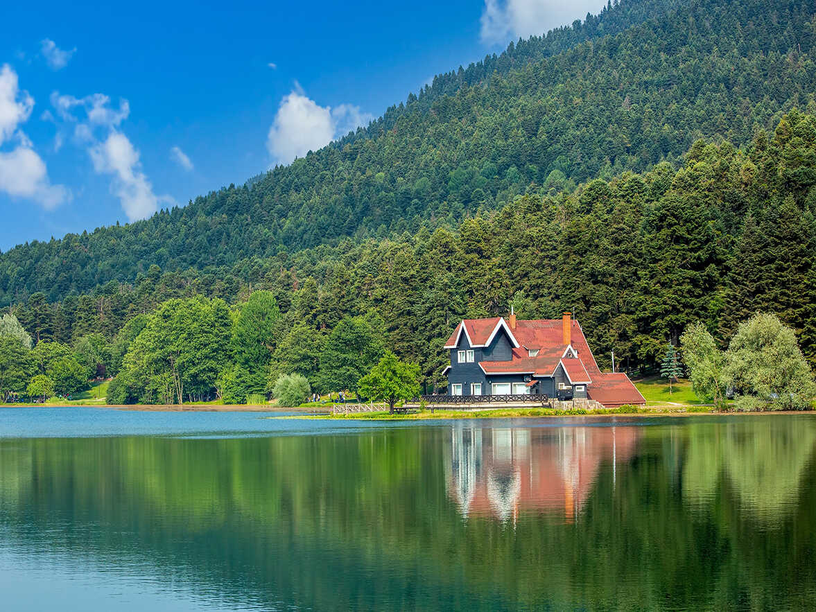Bayramda doğayla iç içe bir tatil: Abant Gölü