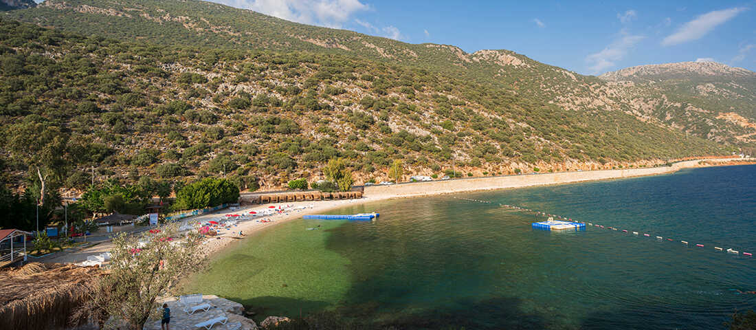 Akçagerme Plajı - Kaş’ta doğayla iç içe güvenli bir tatil noktası