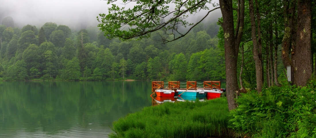 Borçka Karagöl Karadeniz turları için öne çıkan doğa noktalarından biri
