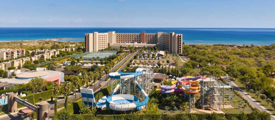 Concorde Luxury Resort'taki aquapark ve aile dostu tatil olanakları