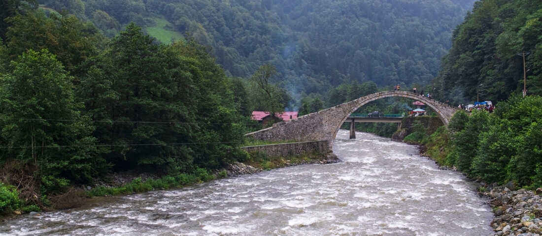 Fırtına Deresi Karadeniz turlarında doğa ve rafting deneyimi sunan rota