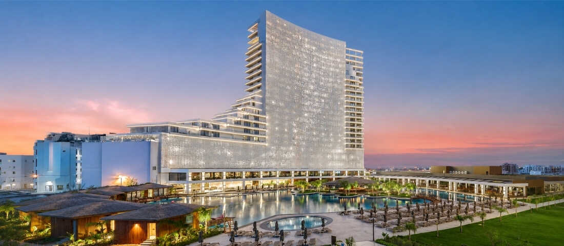 Grand Sapphire Resort'ta FOGO Live konserleri ve modern resort konaklama deneyimi.