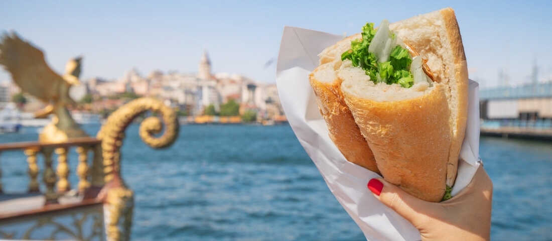İstanbul’da sokak lezzetleri ve modern restoranlar