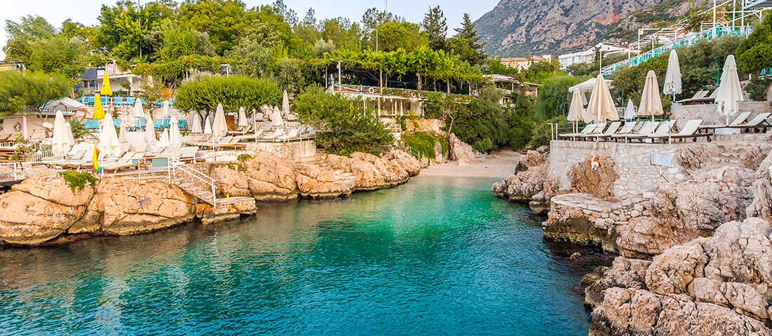 Küçük Çakıl Plajı - Kaş merkezde sessizlik arayanların favori noktası