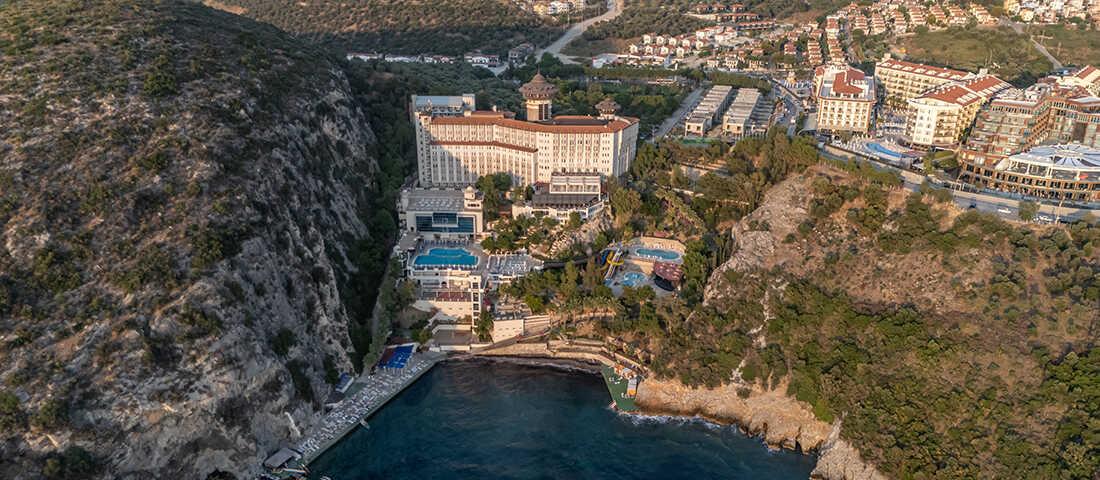 Ladonia Hotels Adakule'nin Kuşadası'ndaki özel koyu ve çocuk dostu olanakları