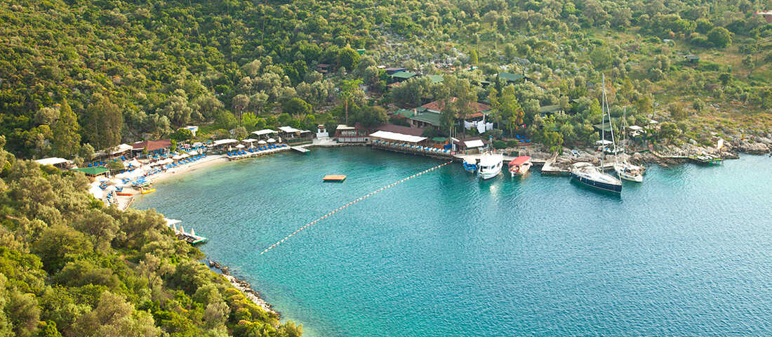 Limanağzı Plajı - Sadece deniz yoluyla ulaşılan huzurlu bir kaçış noktası