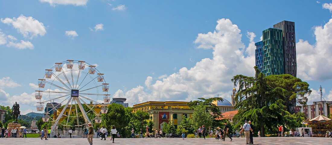 Tiran İskender Bey Meydanı ve Ethem Bey Camii - Arnavutluk’ta gezilecek yerler